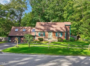 274 Golf Course Rd, Warrensburg, NY 12885