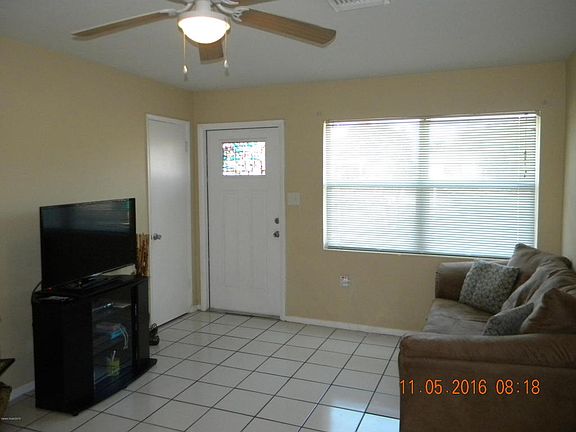 2nd image of 1413 Rosemary Dr