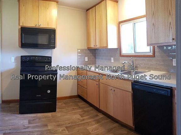 5th image of 7906 59th Ave NE