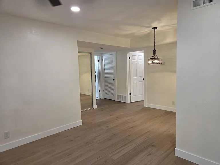 1281 E Shadow Ridge Dr #10T — Photo 8