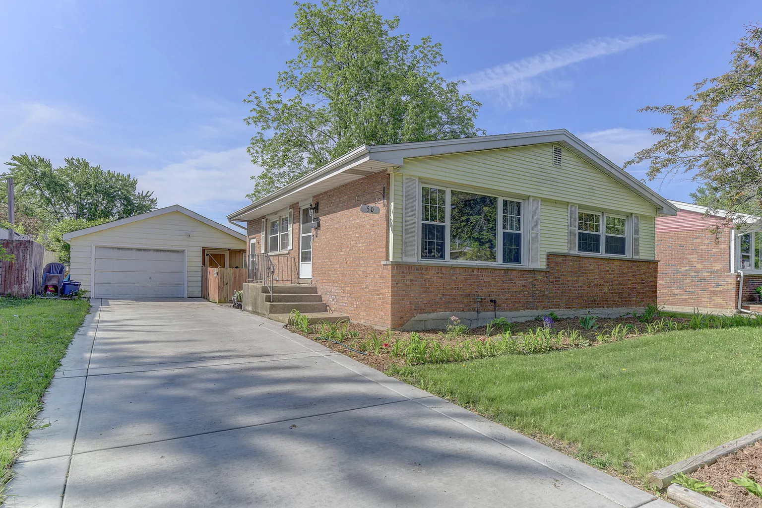 50 E Greenbriar Ave photo 1