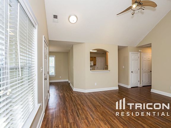 4th image of 13421 Glenwyck Ln