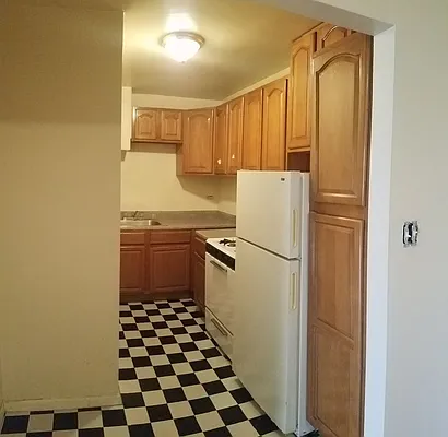 Rented by Smart NY Realty LLC | media 2
