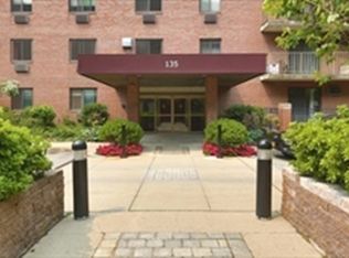135 Pleasant St APT 104, Brookline, MA 02446