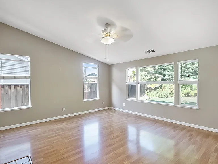 5135 Tehachapi Way — Photo 12