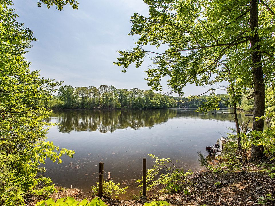 1st image of 10555 River Run Ct