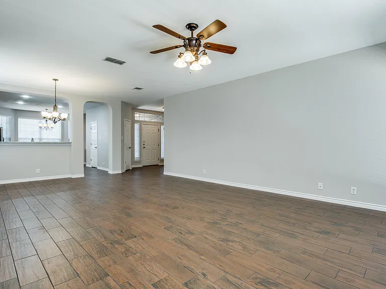 8726 Redwood Bnd — Photo 16