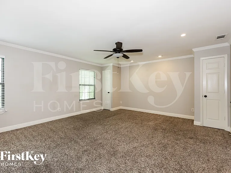 213 Ripplewood Dr — Photo 8