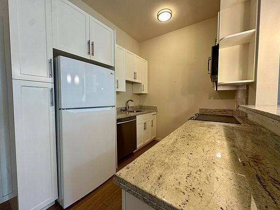 4th image of 1800 Kaioo Dr APT C503