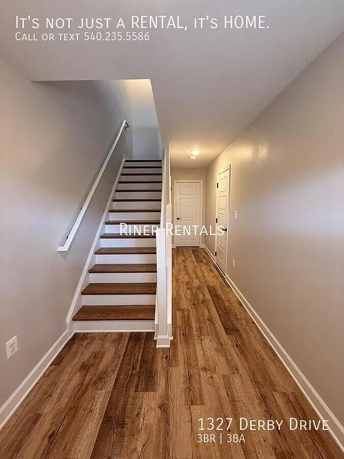 3 bed, 2.5 bath, 1736 sqft, $1,995 — Photo 2
