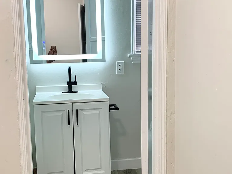 1316 Havenhurst Dr — Photo 24