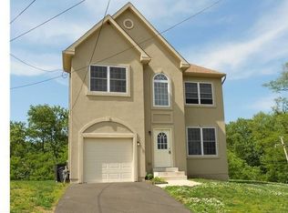 3136 Mechanicsville Rd, Philadelphia, PA 19154