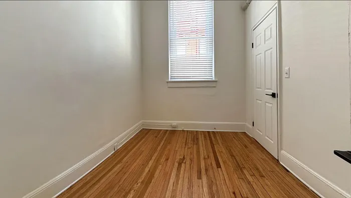 364 King St #1D — Photo 3