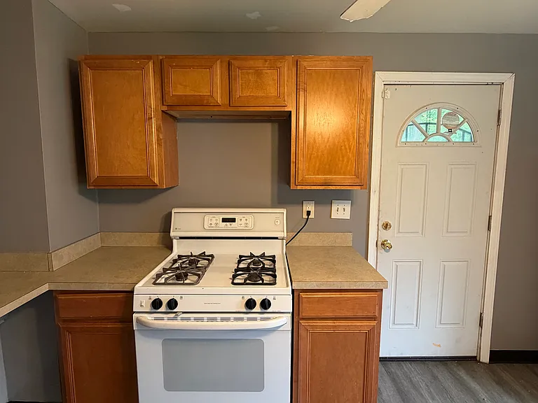 11600 Beulah Ave #R — Photo 6
