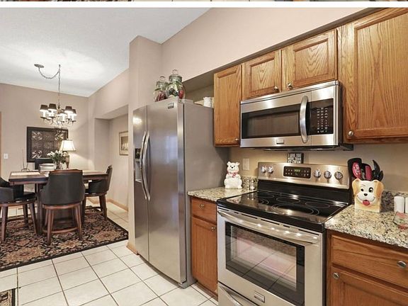 3rd image of 11611 Kennelly Cir