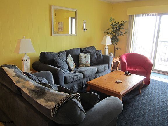 5th image of 51 Hiering Ave APT A13