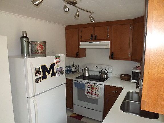 4th image of 218 Mooresville Park Cir