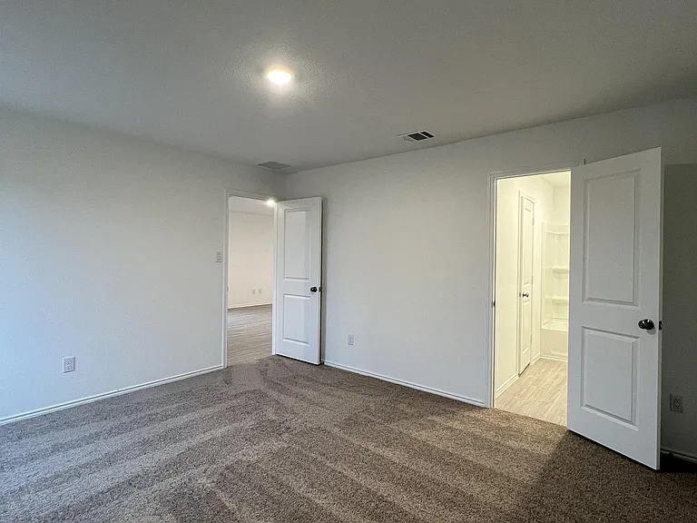 9904 Wye Ml — Photo 14
