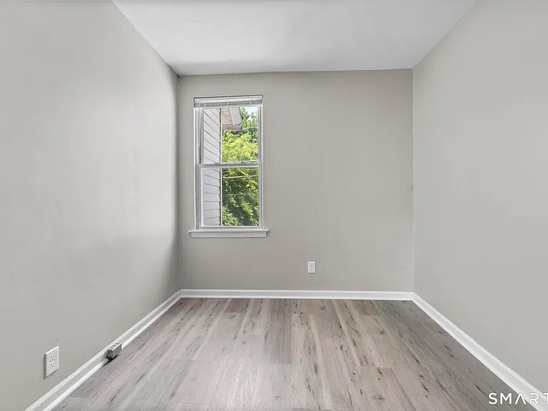 106 Birch St #7 — Photo 6