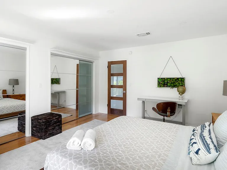 12339 Gorham Ave — Photo 12