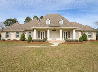 324 Red Gum Dr, Madisonville, LA 70447
