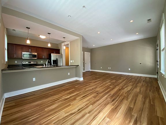 3rd image of 425 E Hillside Dr #1-4