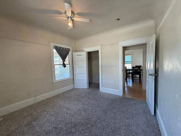 2017 Q St — Photo 35