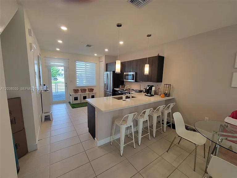 6401 NW 103rd Pl #105 — Photo 9