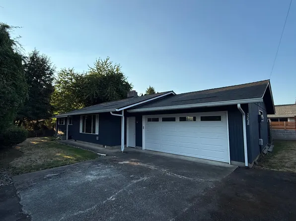 33828 SE Oak St, Scappoose, OR 97056