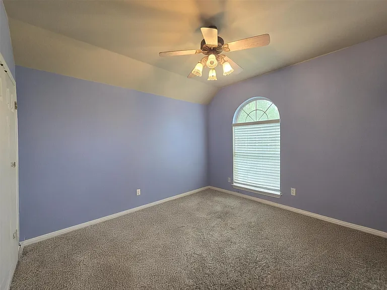 10620 Chestnut Ridge Rd — Photo 14