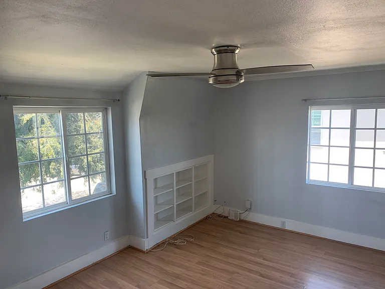510 Linden Ave #B — Photo 3