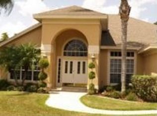 5311 Pineview Ct, Lady Lake, FL 32159