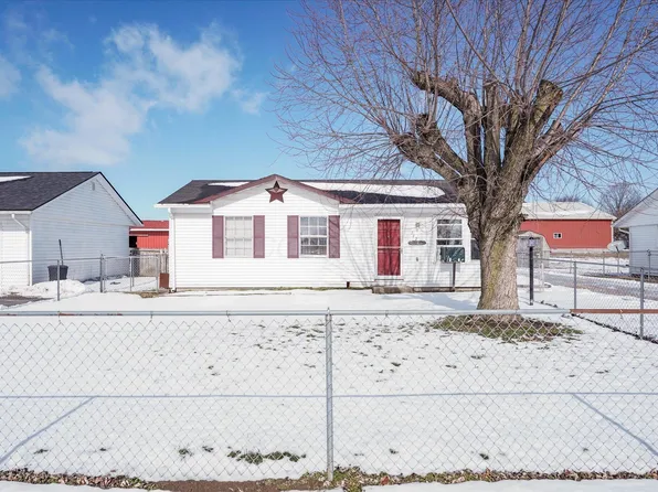 112 E School St, New Holland, OH 43145