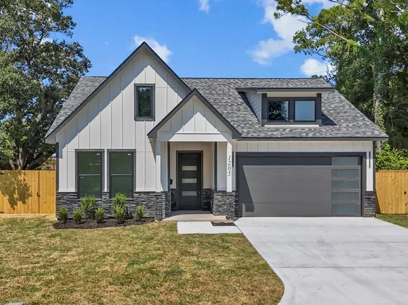 1205 Jarrett St, Liberty, TX 77575