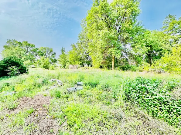 921 Maple St, Streator, IL 61364