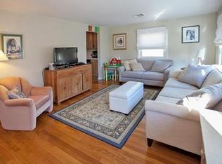 24 Edinboro Rd, Quincy, MA 02169