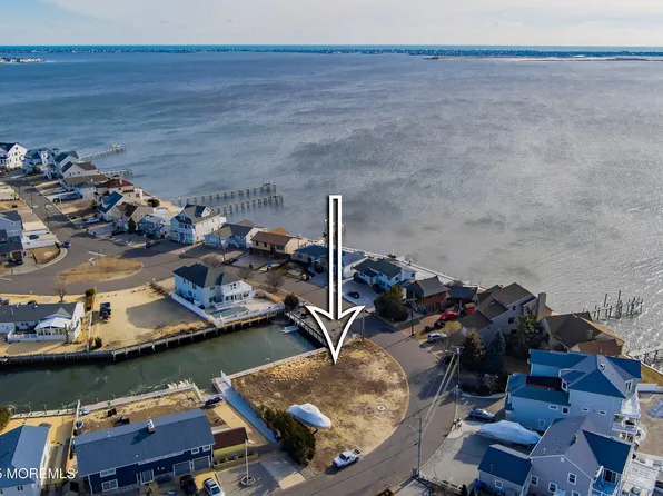 538 Bayview Drive, Toms River, NJ 08753
