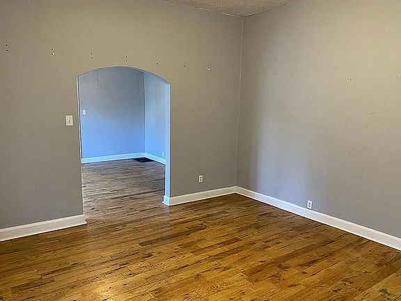2nd image of 1923 Hillside Ave