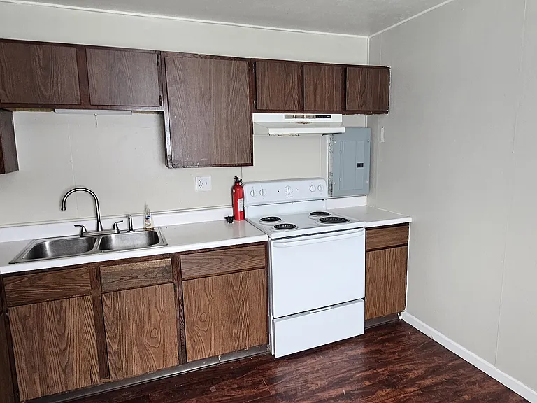 2414 Lakeshore Dr #A — Photo 3