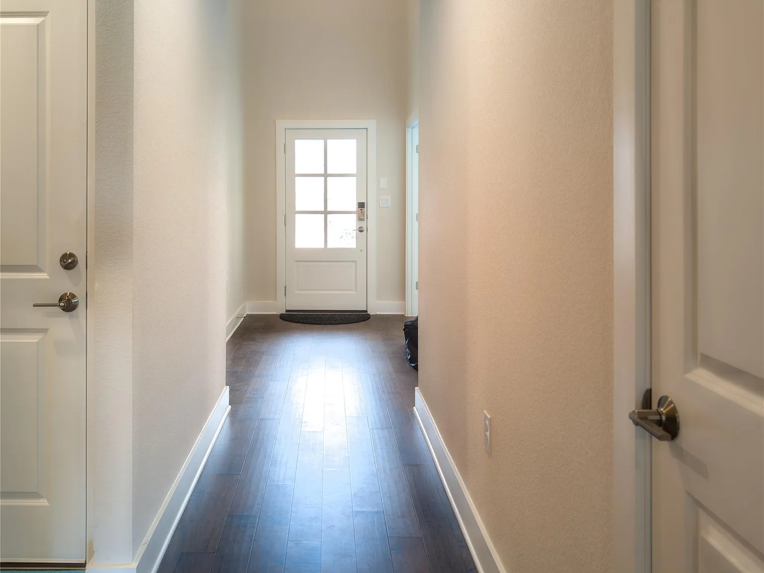 5 bed, 3.0 bath, 2952 sqft, $2,850 — Photo 4