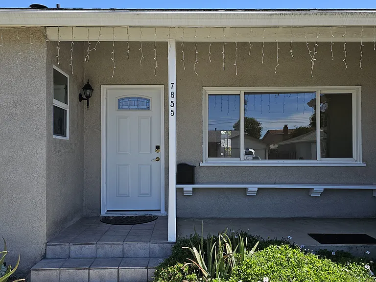 7855 Gardella Dr — Photo 1