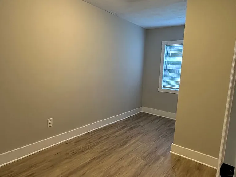 412 Diehl St — Photo 8