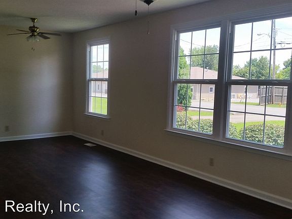 2nd image of 2226 Glory Dr