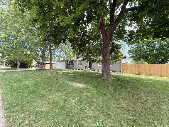 4th image of 3635 32nd St