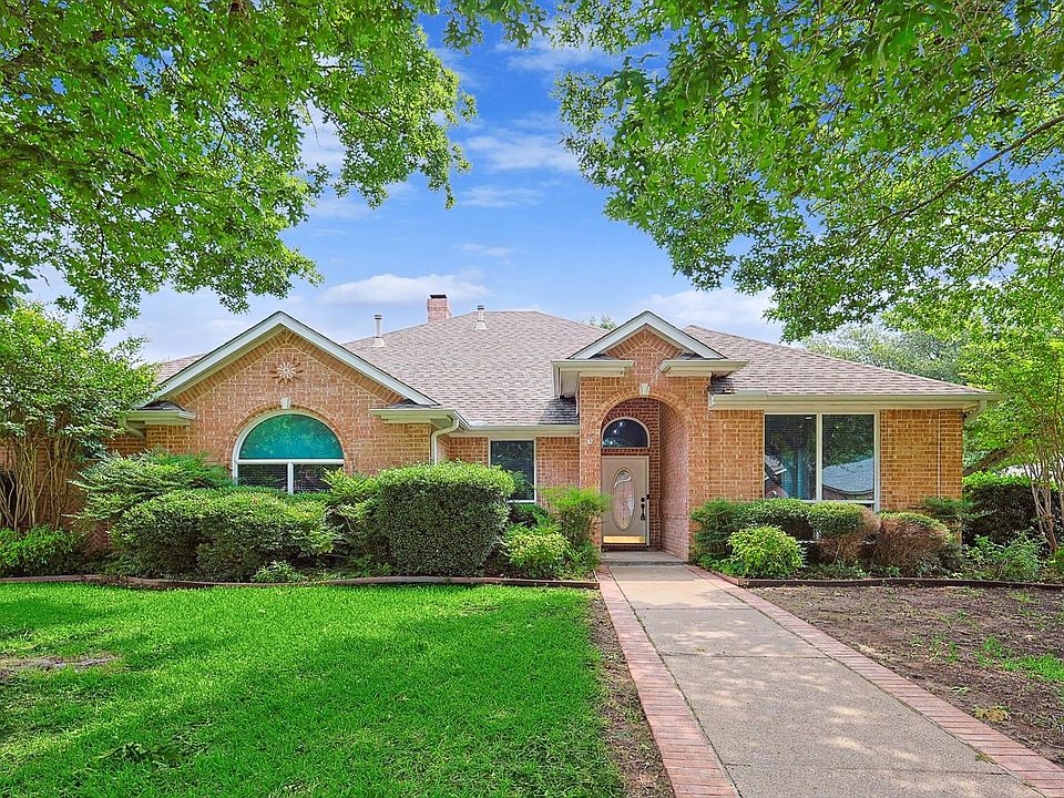 1st image of 1023 Brook Arbor Dr
