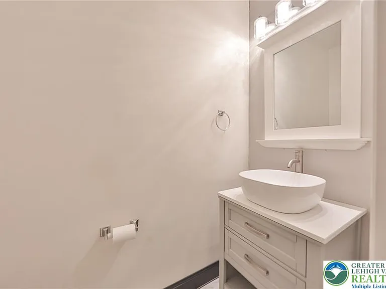 2507 Chestnut Ln — Photo 19