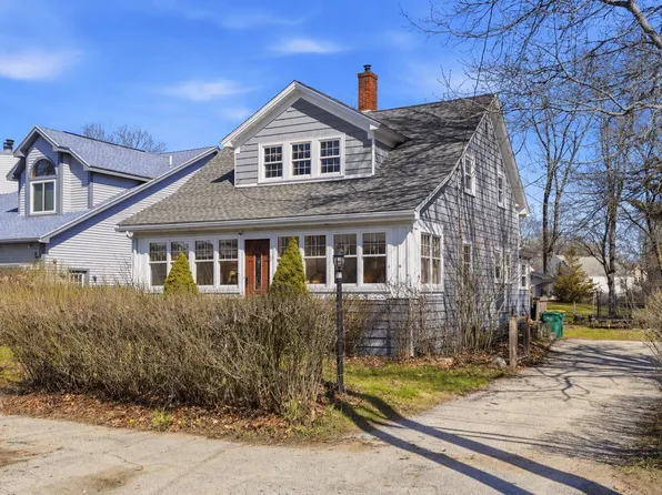 33 Walnut Street, Rochester, NH 03867