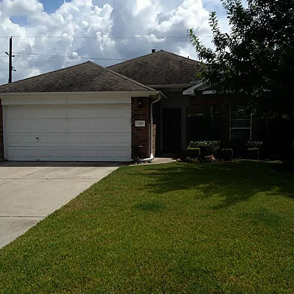 2205 Highland Crossing Dr — Photo 3