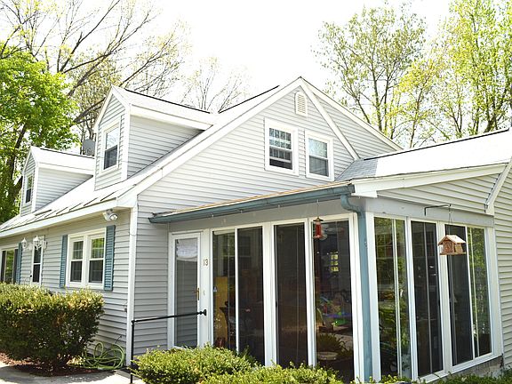 3rd image of 13 Bungalow Avenue