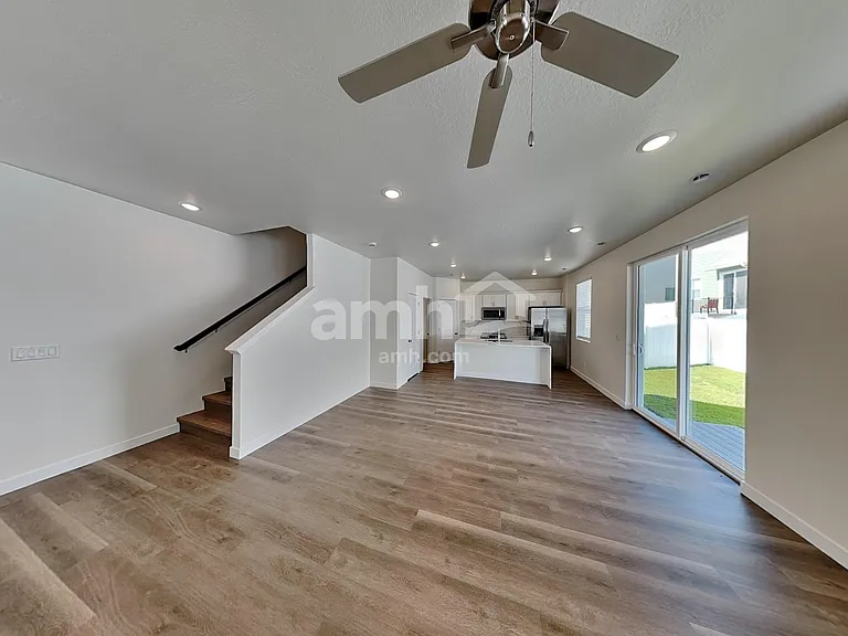 8942 S John Annie Ln — Photo 6